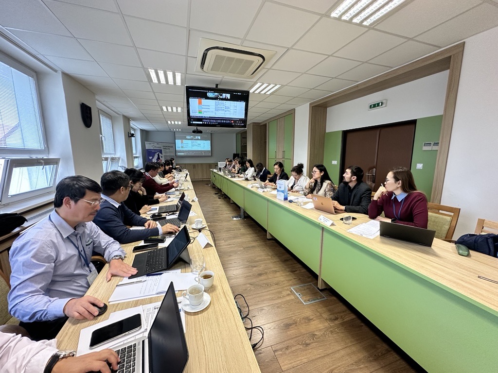 ДАРХАН ХААИС-ийн төлөөлөл "ЭРАСМУС+" хөтөлбөрийн санхүүжилттэй "DIGITAL MOVE" төслийн менежментийн хуралд оролцлоо.