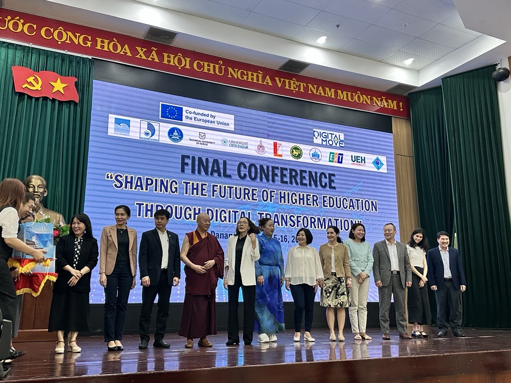 ДАРХАН ХААИС-ийн төлөөлөл "ERASMUS+" хөтөлбөрийн санхүүжилттэй "DIGITAL MOVE" төслийн тайлангийн хуралд оролцлоо.